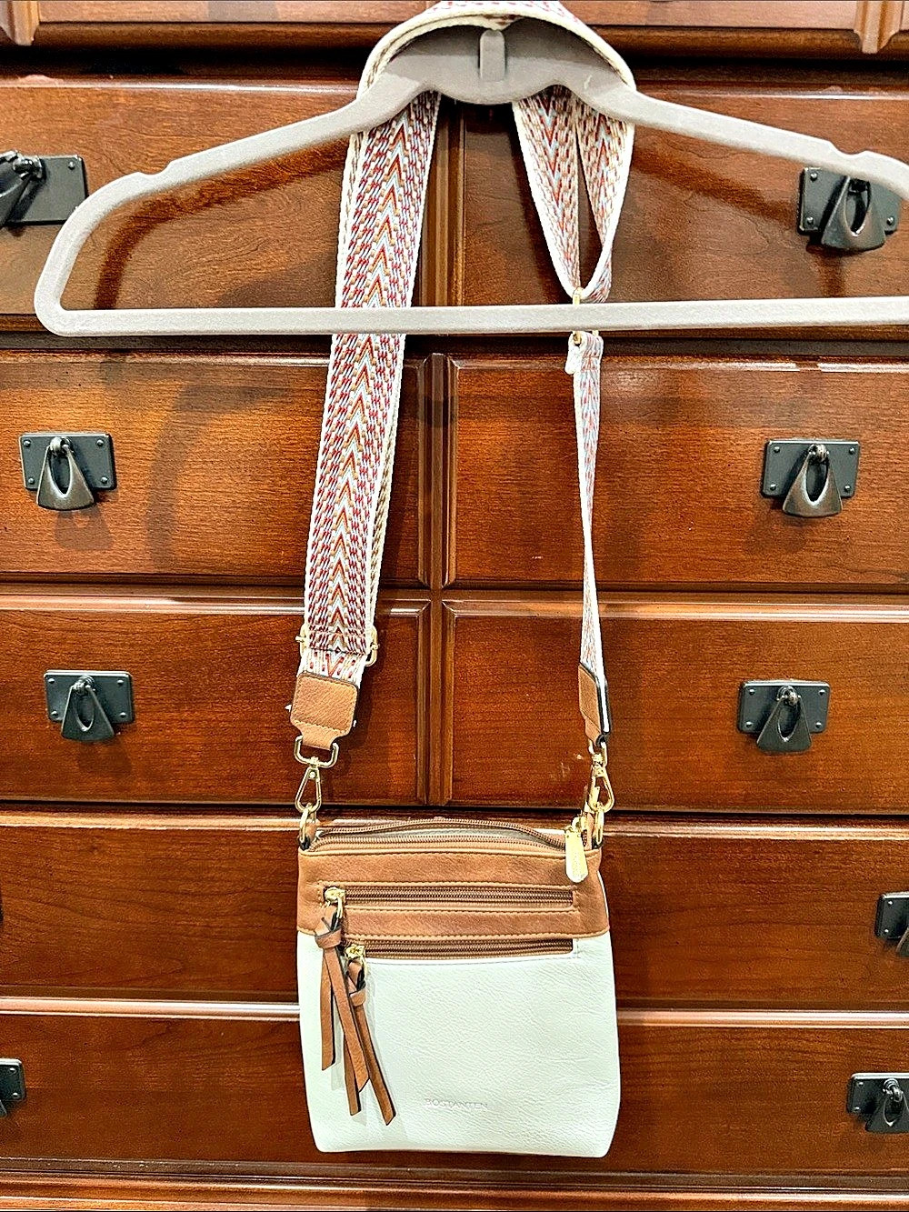 BOSTANTEN Multi-Pocket Crossbody Bag with Guitar Strap